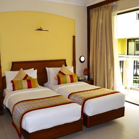 Sea Breeze Max Resort & Spa Madgaon Luaran gambar