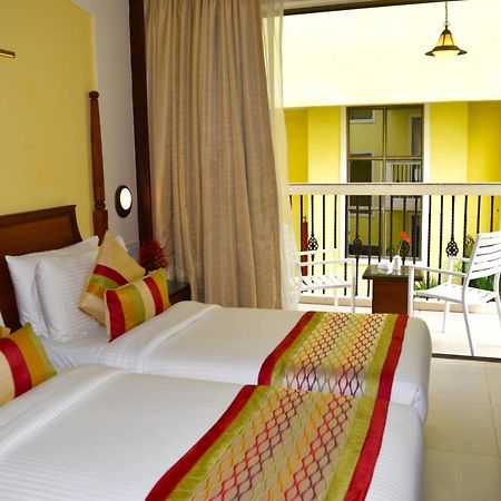 Sea Breeze Max Resort & Spa Madgaon Luaran gambar