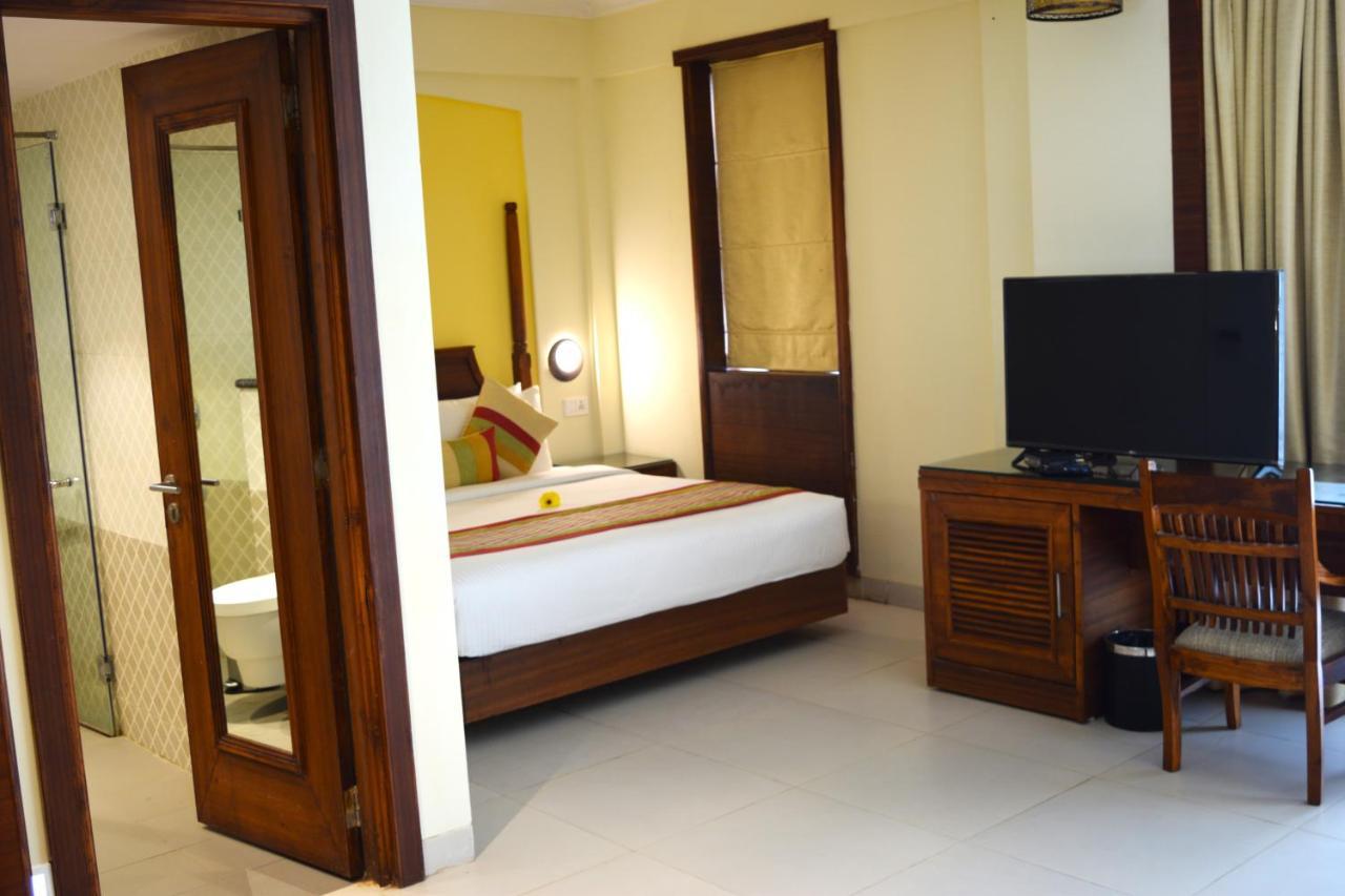 Sea Breeze Max Resort & Spa Madgaon Luaran gambar