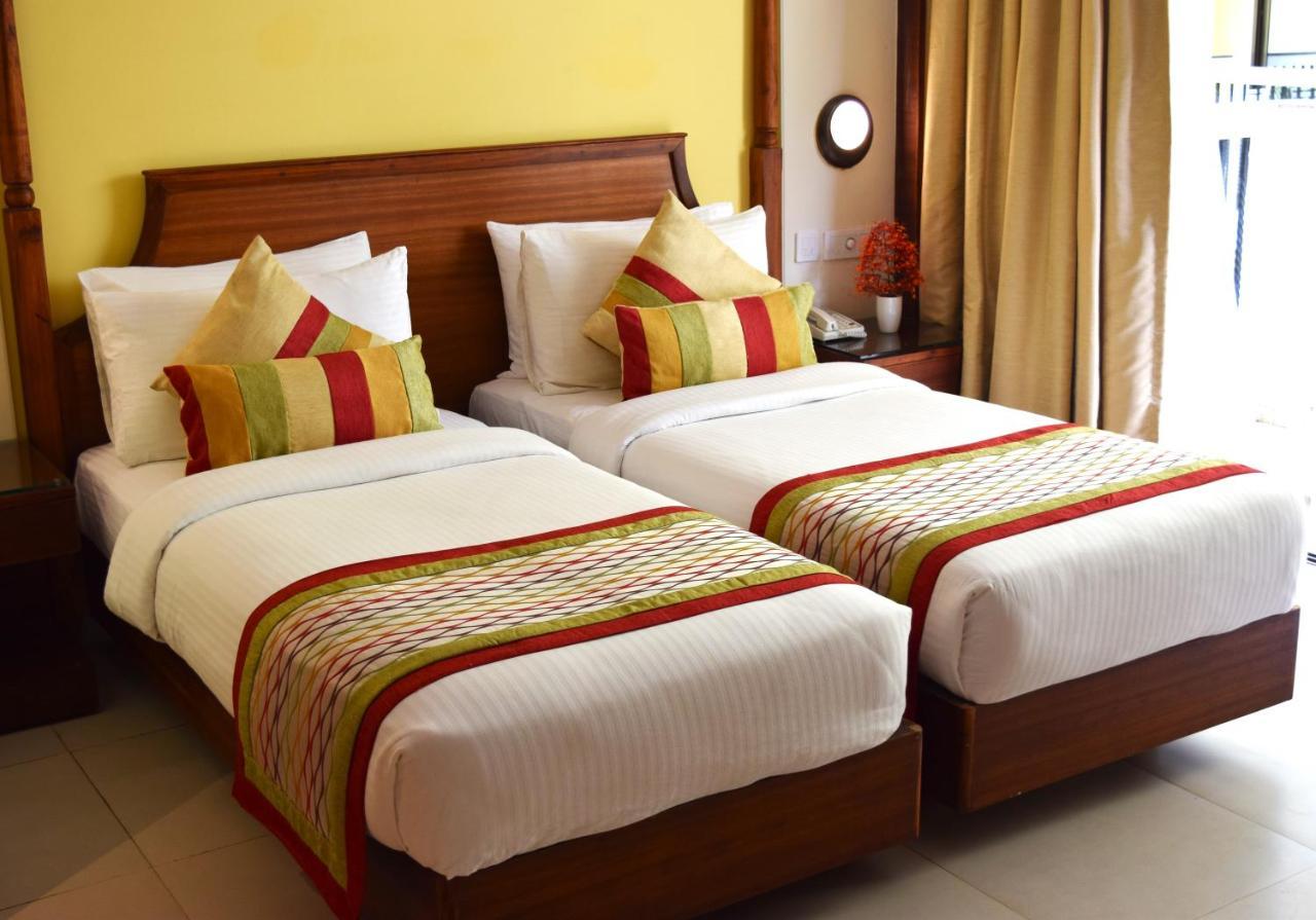Sea Breeze Max Resort & Spa Madgaon Luaran gambar