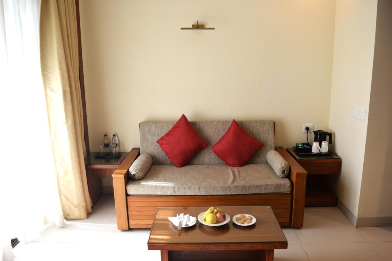 Sea Breeze Max Resort & Spa Madgaon Luaran gambar