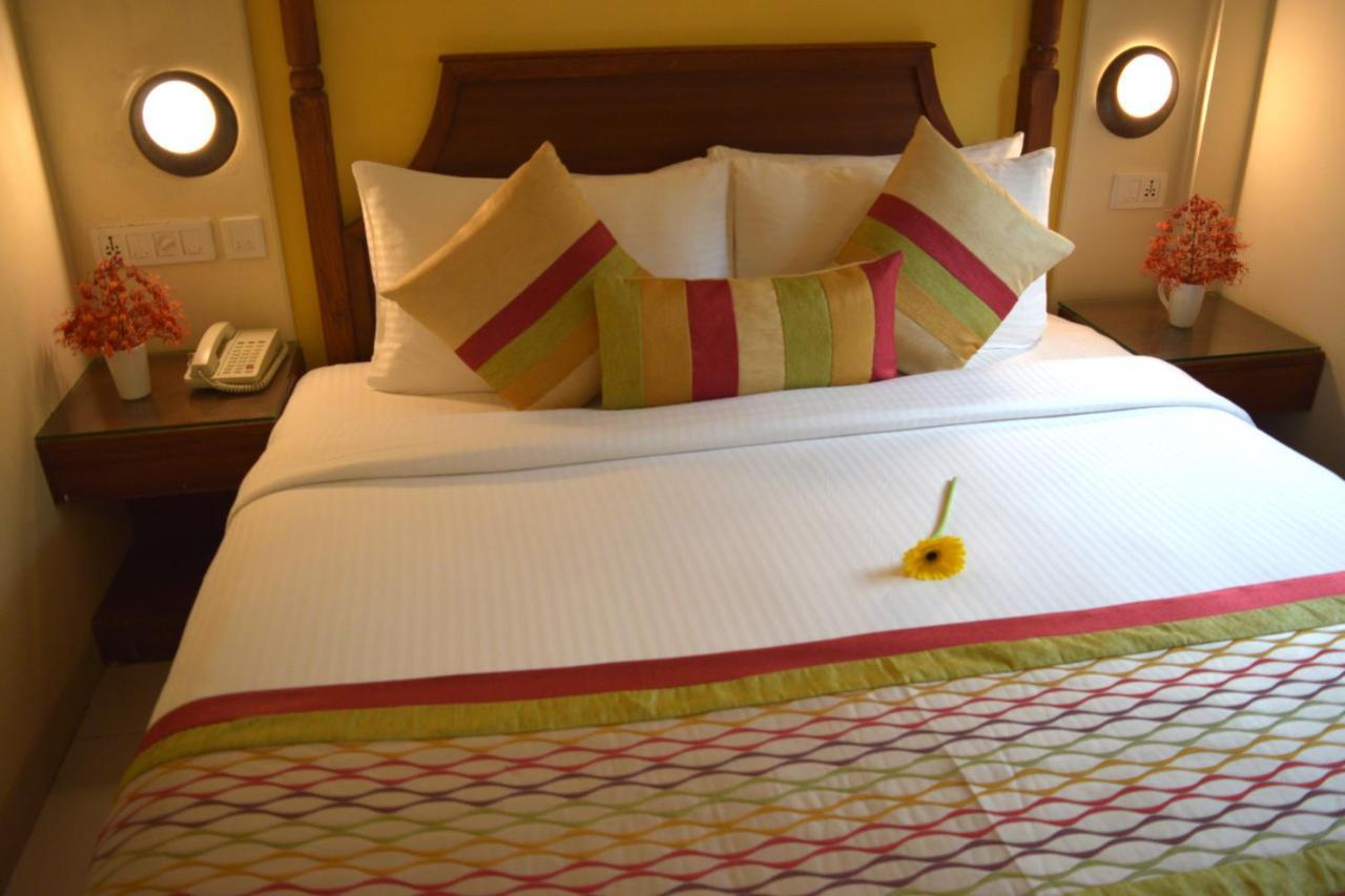 Sea Breeze Max Resort & Spa Madgaon Luaran gambar