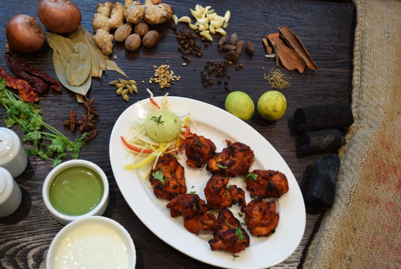 Sea Breeze Max Resort & Spa Madgaon Luaran gambar
